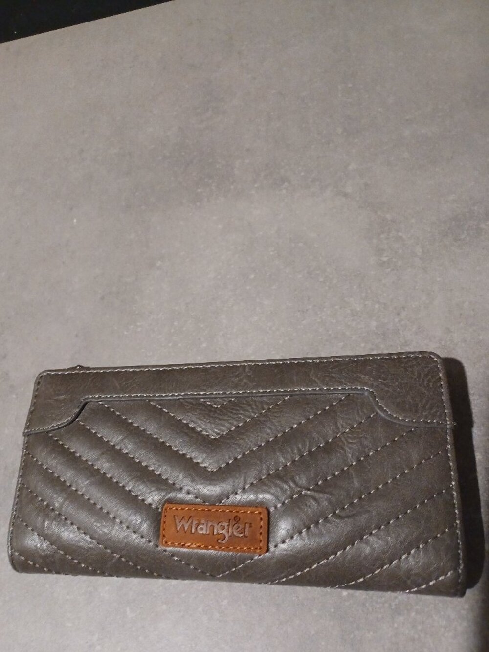 Wrangler Minimalist Quilted Vegan Leather RFID Wallet